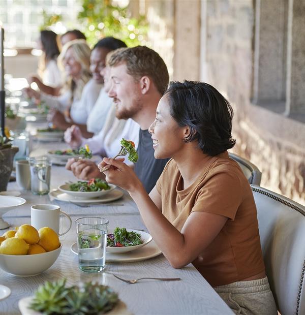 hv dining shot